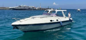 Tour di Ischia in motoscafo con soste bagno, aperitivo e pranzo